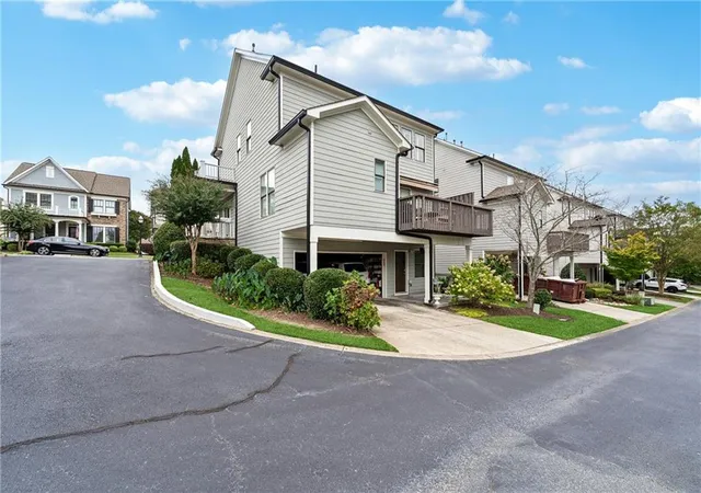 2nd image of 3631 Portland Trail Dr, Suwanee, GA 30024 | MLS# 7813878