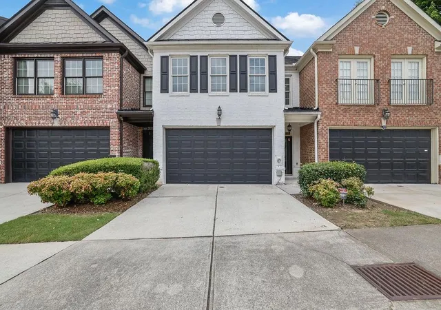 Homes for sale in Norcross, GA | 1730 Oakbrook Lake Dr, Norcross, GA 30093 | MLS# 7799994