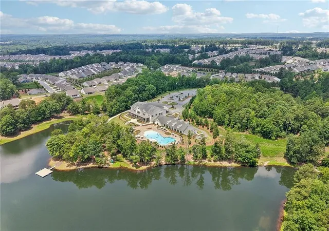 Homes for sale in Hoschton, GA | 152 Clear Lake Pkwy, Hoschton, GA 30548 | MLS# 7791655