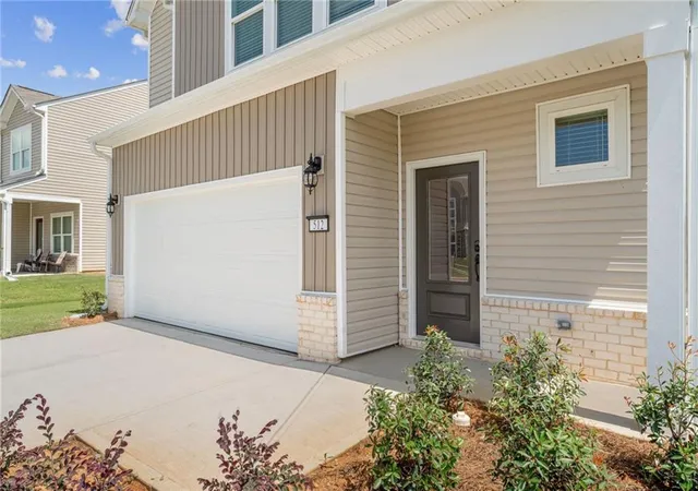 Photo 3 of Single family home for sale at 512 Township Ave, Rockmart, GA 30153 | MLS# 7756307 | Listing updated on 2026-09-27