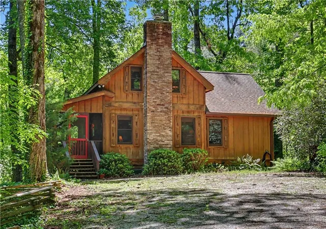 Photo 1 of Single family home for sale at 102 Moses Rd, Rabun Gap, GA 30568 | MLS# 7829018 | Listing updated on 2026-08-30