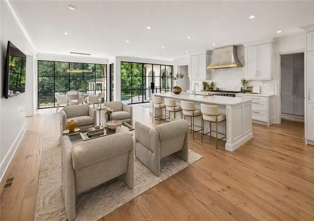 Photo 4 of Single family home for sale at 3625 Tuxedo Rd NW, Atlanta, GA 30305 | MLS# 7742269 | Listing updated on 2026-10-15