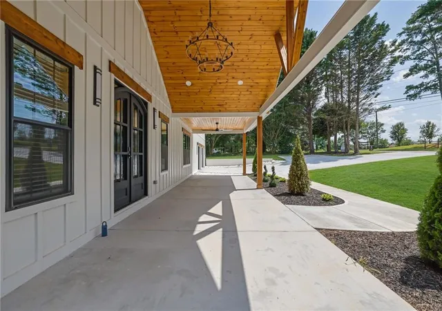 4th image of 11505 Elkins Rd, Roswell, GA 30076 | MLS# 7795969