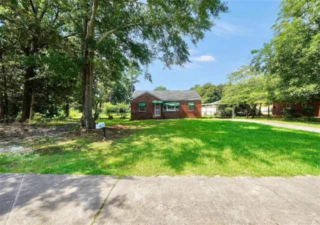 Photo 3 of Single family home for sale at 359 Keys Fry St, Mcdonough, GA 30253 | MLS# 7818526 | Listing updated on 2026-08-10