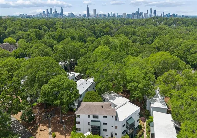 Listing Photo 2 - Condo for sale in building located at 1367 Chalmette Dr NE, Atlanta, GA 30306 - Unit #