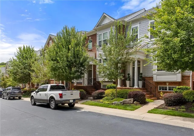 2nd image of 2294 Limehurst Dr Ne #17, Brookhaven, GA 30319 | MLS# 7818757