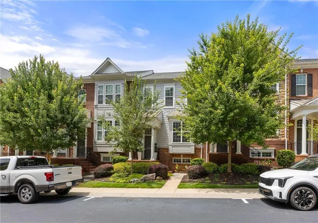 Photo 2 of Townhouse for sale at 2294 Limehurst Dr NE #17, Brookhaven, GA 30319 | MLS# 7818757 | Listing updated on 2026-08-30