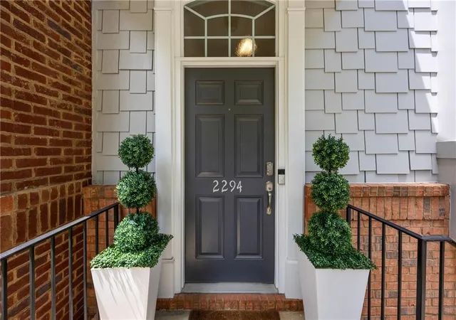 Photo 4 of Townhouse for sale at 2294 Limehurst Dr NE #17, Brookhaven, GA 30319 | MLS# 7818757 | Listing updated on 2026-08-30