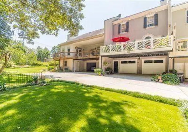 3rd image of 9385 Knollcrest Blvd, Johns Creek, GA 30022 | MLS# 7756037