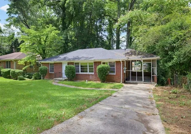 Homes for sale in Atlanta, GA | 1900 Windsor Dr, Atlanta, GA 30311 | MLS# 7794956