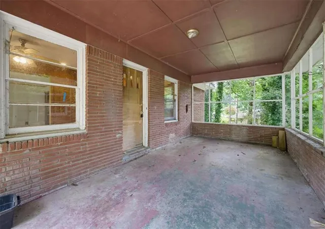 Photo 4 of Single family home for sale at 1900 Windsor Dr, Atlanta, GA 30311 | MLS# 7794956 | Listing updated on 2026-10-29
