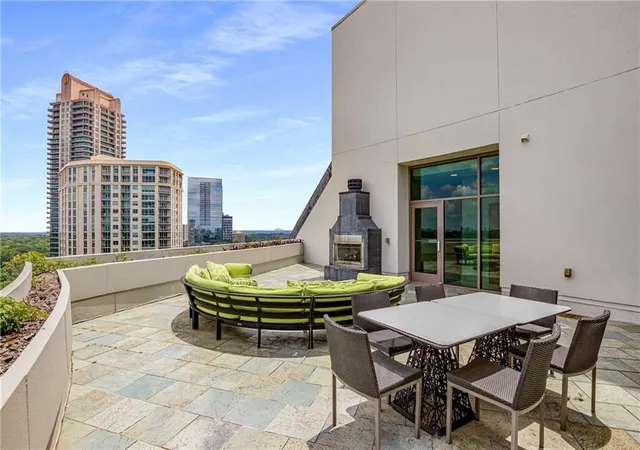 Homes for sale in Atlanta, GA | 700 Park Regency Pl Ne #2403, Atlanta, GA 30326 | MLS# 7728227