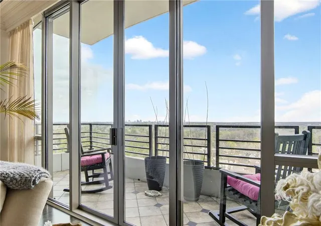 Homes for sale in Atlanta, GA | 700 Park Regency Pl Ne #2403, Atlanta, GA 30326 | MLS# 7728227