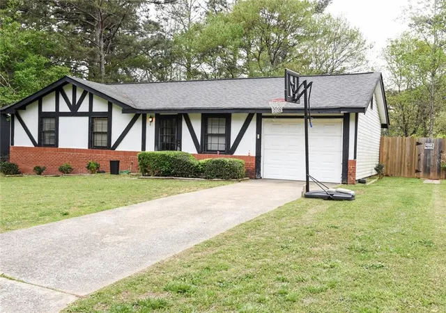 Photo 2 of Sale Pending at 8943 Gatewood Cir, Jonesboro, GA 30238 | MLS# 7752134 | Listing updated on 2026-07-26