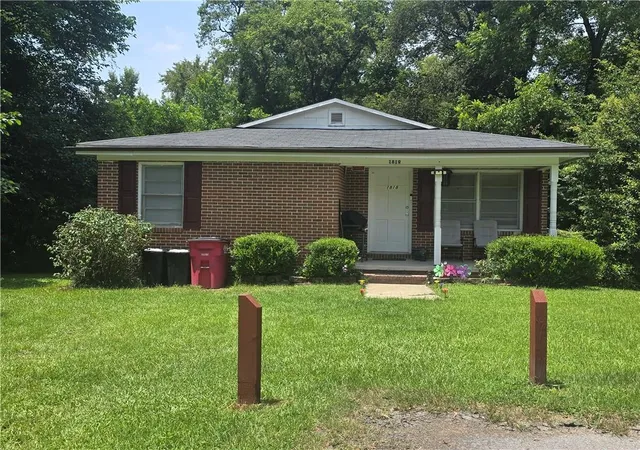 2nd image of 1818 Kinder Kare Dr, Macon, GA 31217 | MLS# 7814734