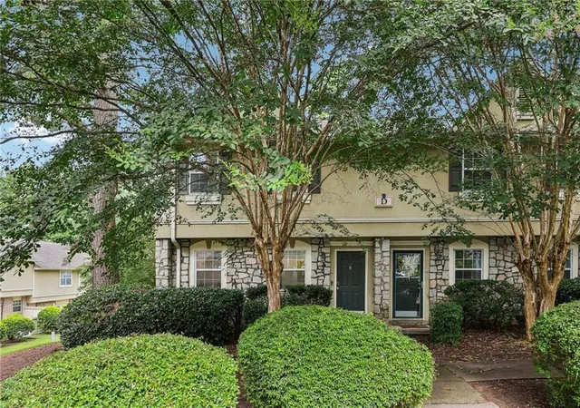 1st image of 6900 Roswell Rd #1D, Atlanta, GA 30328 | MLS# 7797159