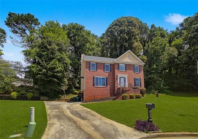 Homes for sale in Lilburn, GA | 3865 Ryans Run Wy, Lilburn, GA 30047 | MLS# 7796263