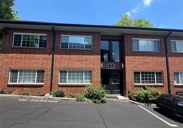 Photo 3 of Condo for sale at 1705 Monroe Dr NE #C09, Atlanta, GA 30324 | MLS# 7776746 | Listing updated on 2026-08-10