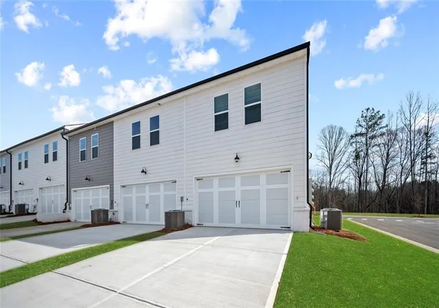 Homes for sale in Stockbridge, GA | 340 Sound Cir, Stockbridge, GA 30281 | MLS# 7749413