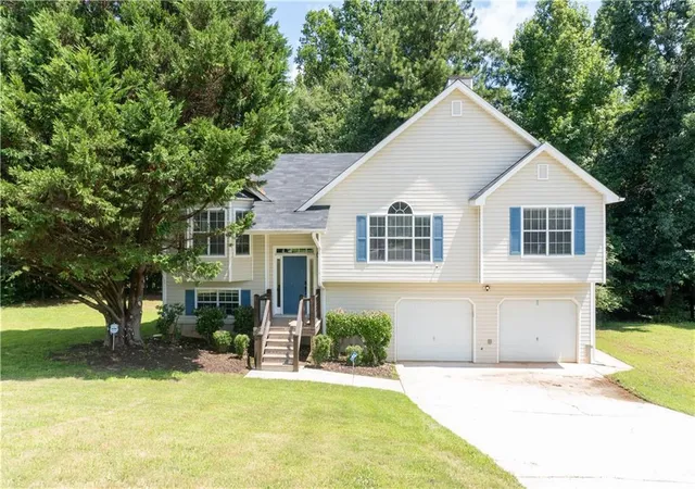 Single family home for sale at 594 Princeton Dr, Dallas, GA 30157 | MLS# 7808620