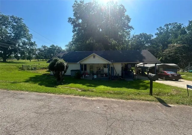 Homes for sale in Thomaston, GA | 201 Walter St, Thomaston, GA 30286 | MLS# 7798260
