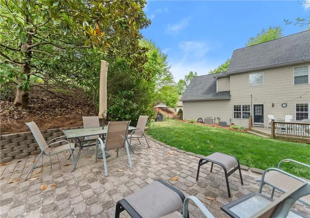 Homes for sale in Gainesville, GA | 3451 Leisure Ln, Gainesville, GA 30506 | MLS# 7724948