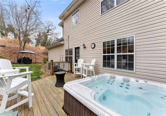Homes for sale in Gainesville, GA | 3451 Leisure Ln, Gainesville, GA 30506 | MLS# 7724948