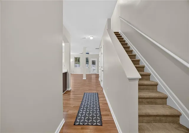 4th image of 1406 Bayrose Cir, Atlanta, GA 30344 | MLS# 7806500