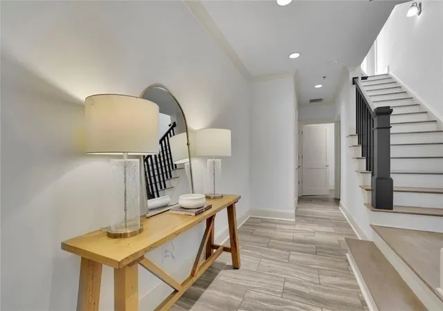 Photo 4 of Sale Pending at 120 Green Oak Dr #Unit 3, Roswell, GA 30075 | MLS# 7801578 | Listing updated on 2026-09-02