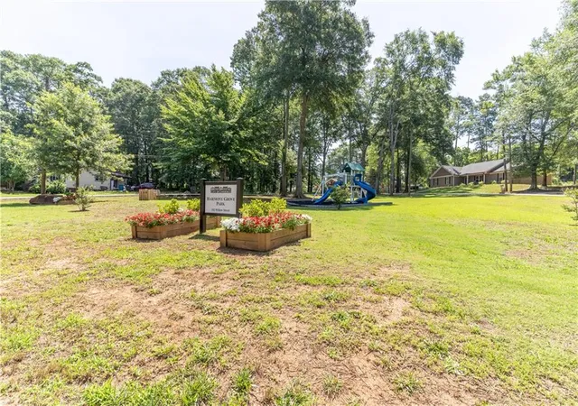 Photo 4 of Single family home for sale at 111 Willow, Commerce, GA 30529 | MLS# 7815279 | Listing updated on 2026-09-16