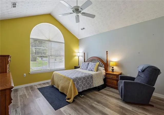 4th image of 12101 Windrush Ln, Alpharetta, GA 30009 | MLS# 7800267