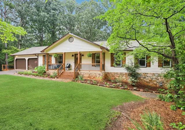 1st image of 518 Picketts Xing, Acworth, GA 30101 | MLS# 7817068