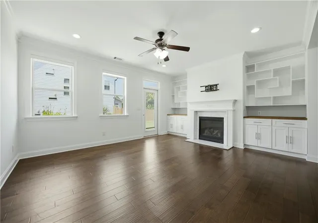 Photo 3 of Sale Pending at 2915 Southwick Dr, Cumming, GA 30041 | MLS# 7802259 | Listing updated on 2026-08-24