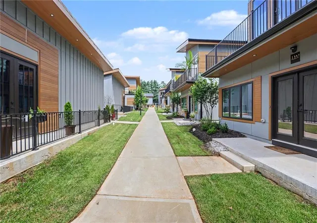Photo 3 of Condo for sale at 6305 Shannon Pkwy #110, Union City, GA 30291 | MLS# 7801500 | Listing updated on 2026-08-28