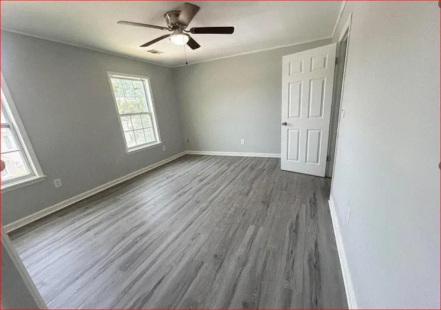 Listing Photo 4 - Condo for sale in building located at 1021 Thornwoode Ln, Stone Mountain, GA 30083