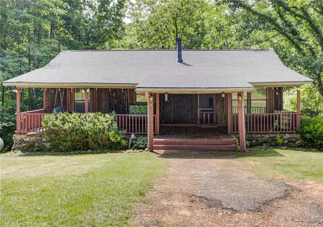 1st image of 8176 E Hwy 5, Whitesburg, GA 30185 | MLS# 7770717