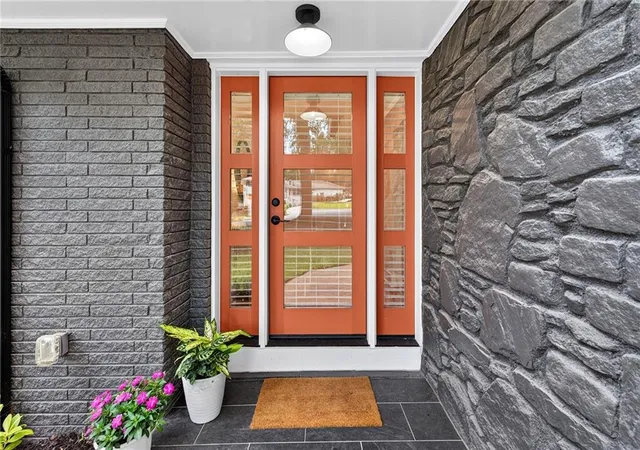Photo 2 of Sale Pending at 3008 Ridgeside Ct, Atlanta, GA 30341 | MLS# 7793174 | Listing updated on 2026-08-25