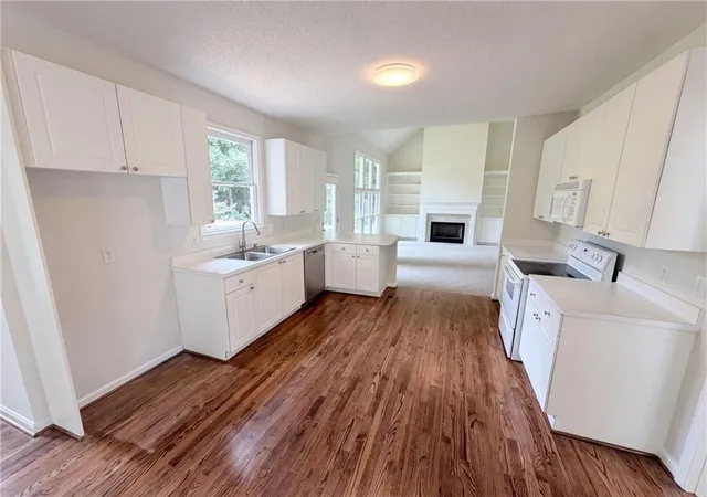 2nd image of 1001 Parkland Run Se, Smyrna, GA 30082 | MLS# 7818183
