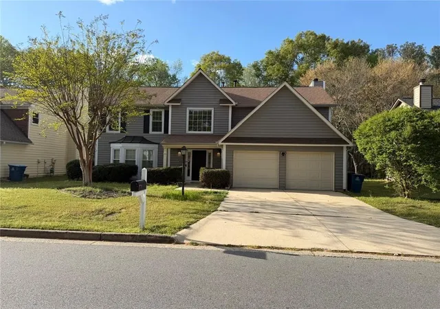 Single family home for sale at 3125 Abbotts Pointe Dr, Duluth, GA 30097 | MLS# 7747129