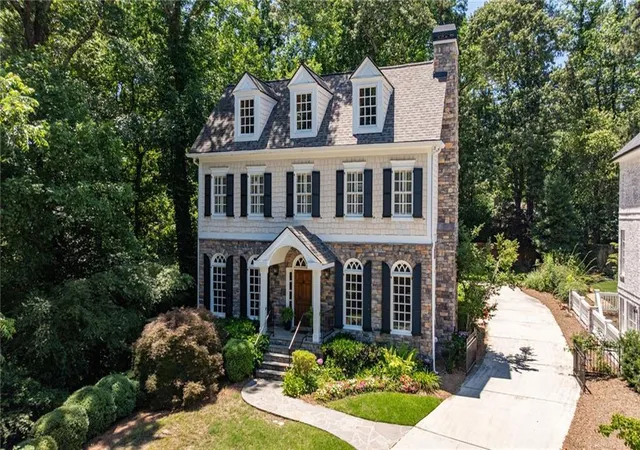 2nd image of 3014 Greendale Dr Nw, Atlanta, GA 30327 | MLS# 7801407