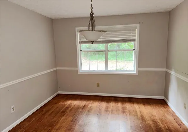 Photo 3 of Sale Pending at 2256 Turtle Clb Dr NE, Marietta, GA 30066 | MLS# 7803050 | Listing updated on 2026-09-05