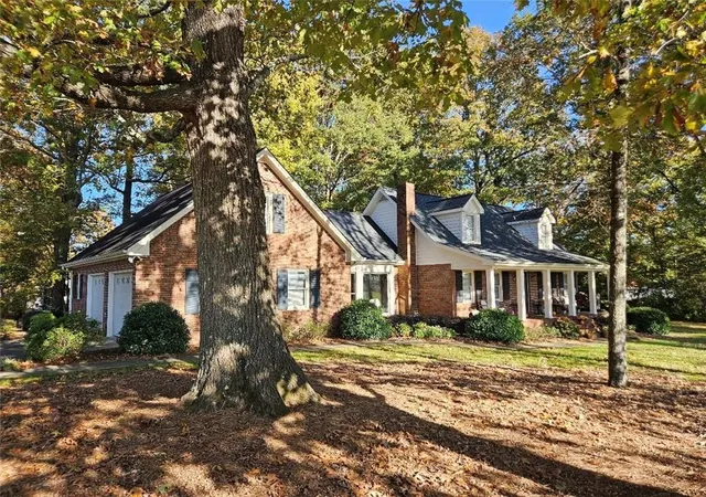 Photo 2 of Single family home for sale at 1234 Sunset Dr, Winder, GA 30680 | MLS# 7826550 | Listing updated on 2026-08-25
