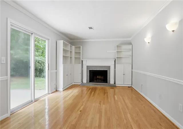 Photo 3 of Sale Pending at 750 Cranberry Trl, Roswell, GA 30076 | MLS# 7793479 | Listing updated on 2026-09-16