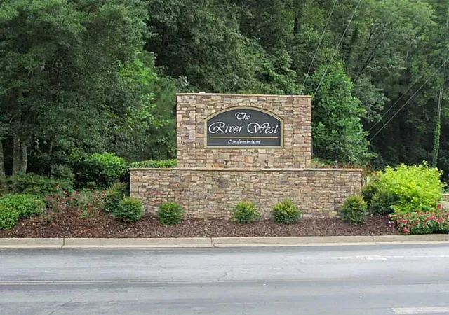 Condominium at 4252 River Green Dr Nw #506, Atlanta, GA 30327 | MLS# 5839582 | | Sold on 2017-06-30