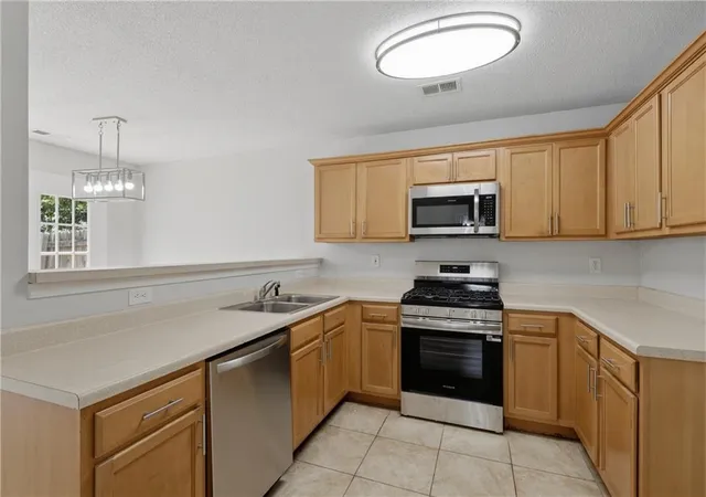 5th image of 105 Chandler Tr, Covington, GA 30016 | MLS# 7795983