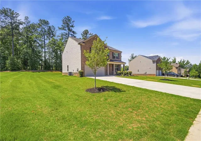 3rd image of 541 Noblewood Dr, Mcdonough, GA 30252 | MLS# 7765808