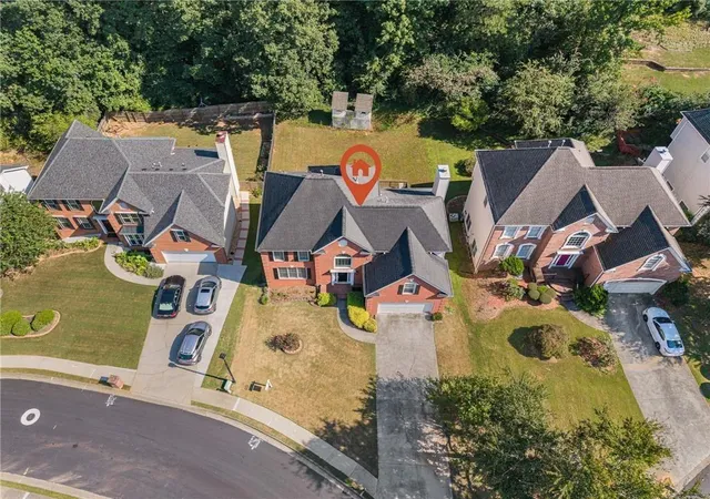 2nd image of 3884 Meandering Wy Sw, Lilburn, GA 30047 | MLS# 7804548