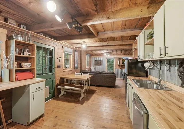 5th image of 85 Clear Lake Ct, Ellijay, GA 30540 | MLS# 7771671