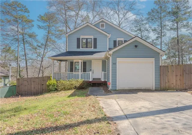 Photo 1 of Single family home for sale at 580 Lake Dr, Snellville, GA 30039 | MLS# 7738117 | Listing updated on 2026-07-30
