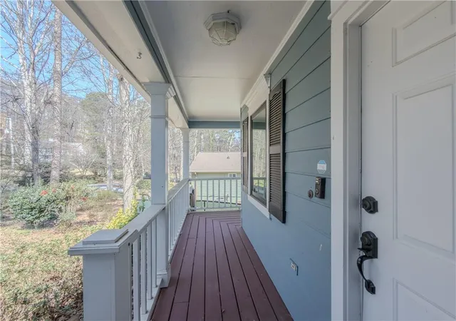 Photo 3 of Single family home for sale at 580 Lake Dr, Snellville, GA 30039 | MLS# 7738117 | Listing updated on 2026-07-30